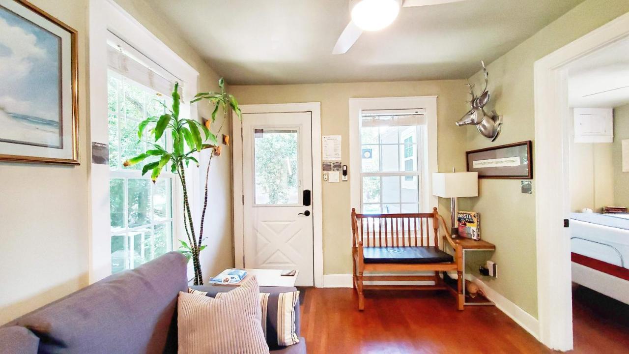 Ut Moody Center Downtown Eco Pecan Tree House Free Wifi Parking Quiet Office Austin Buitenkant foto
